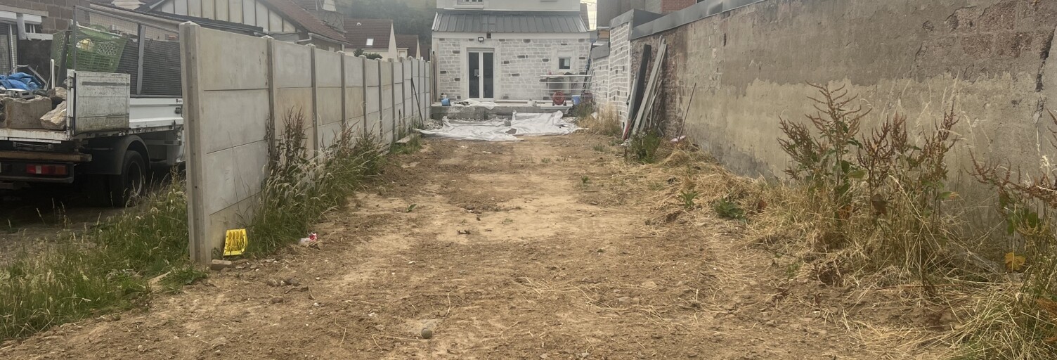 Terrain  2356 m² à vendre à Montigny-en-Gohelle (62640)