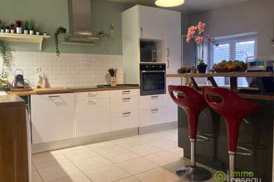 Appartement 4 pièces 245000 €