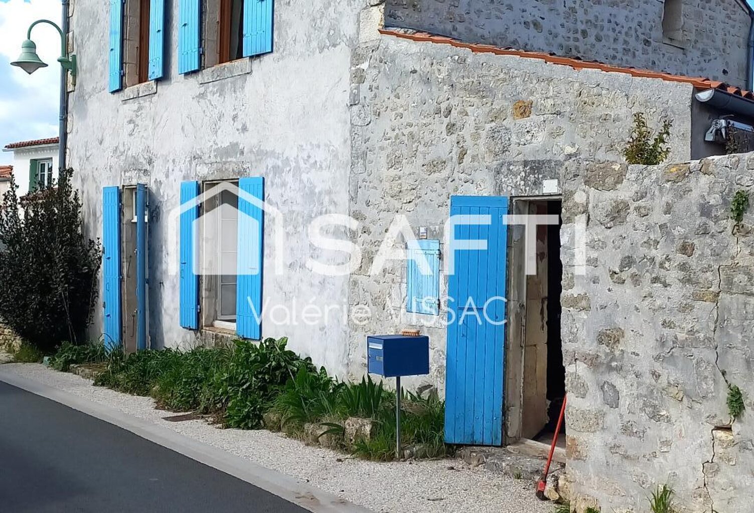 jolie maison de pays — photo 1