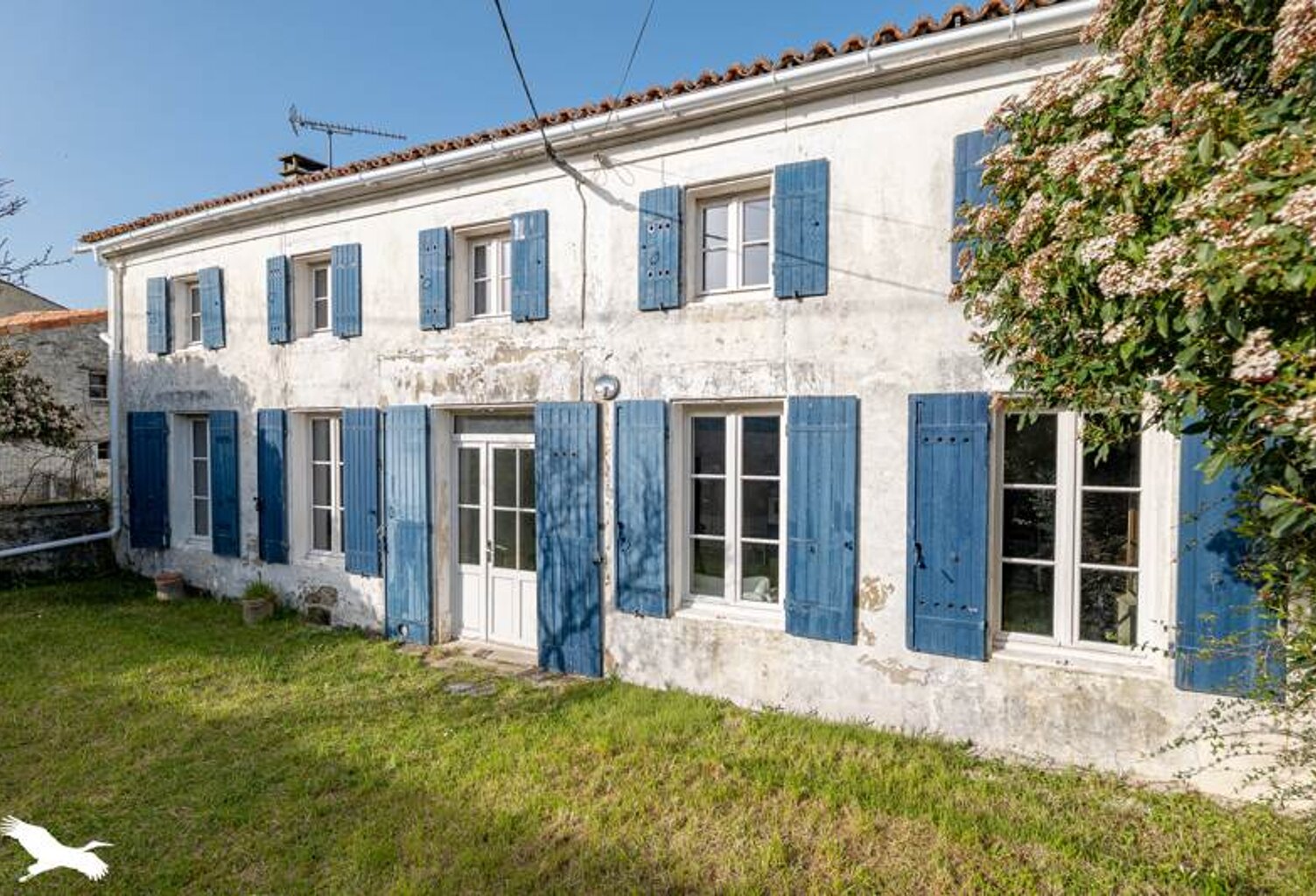 Maison en pierre de 5 pièces principales — photo 1