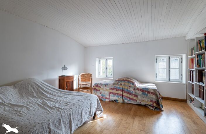 Maison en pierre de 5 pièces principales — photo 4