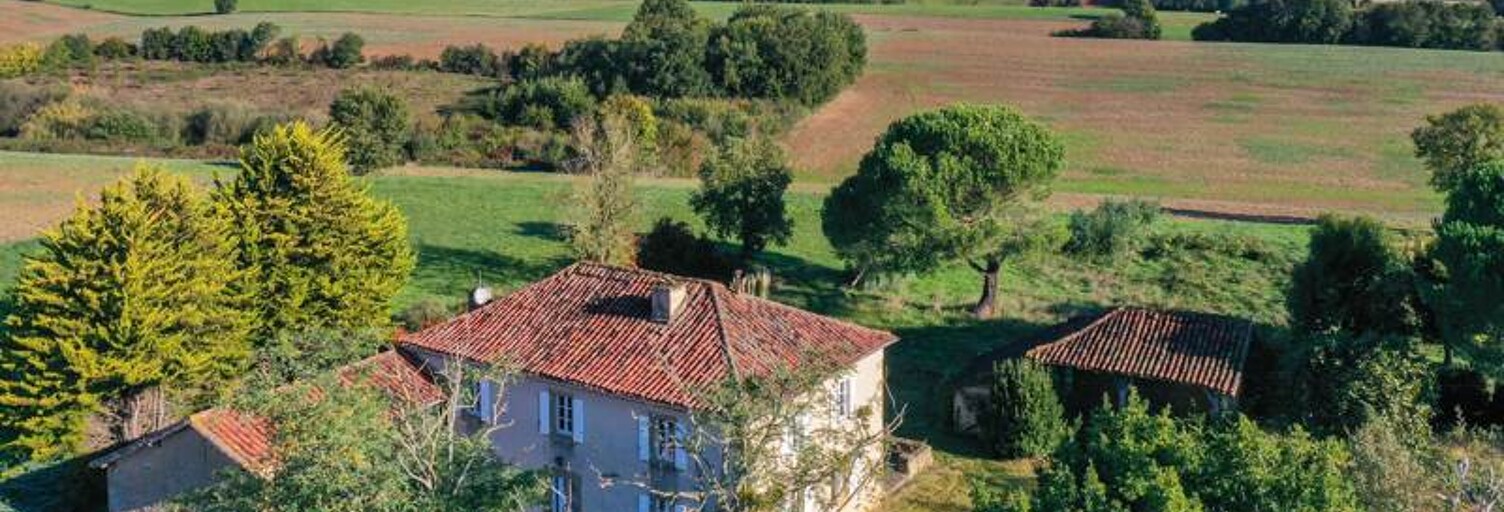 Maison 8 Pièces 210 m² à vendre à Bézues-Bajon (32140)