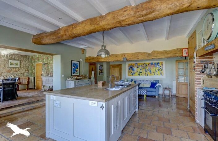 Ferme (tte) de 8 pièces principales — photo 3