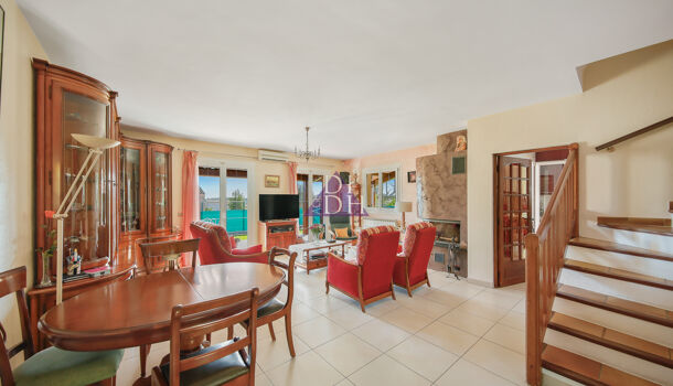 Villa / Maison 5 pièces  à vendre Valette-du-Var (La) 83160