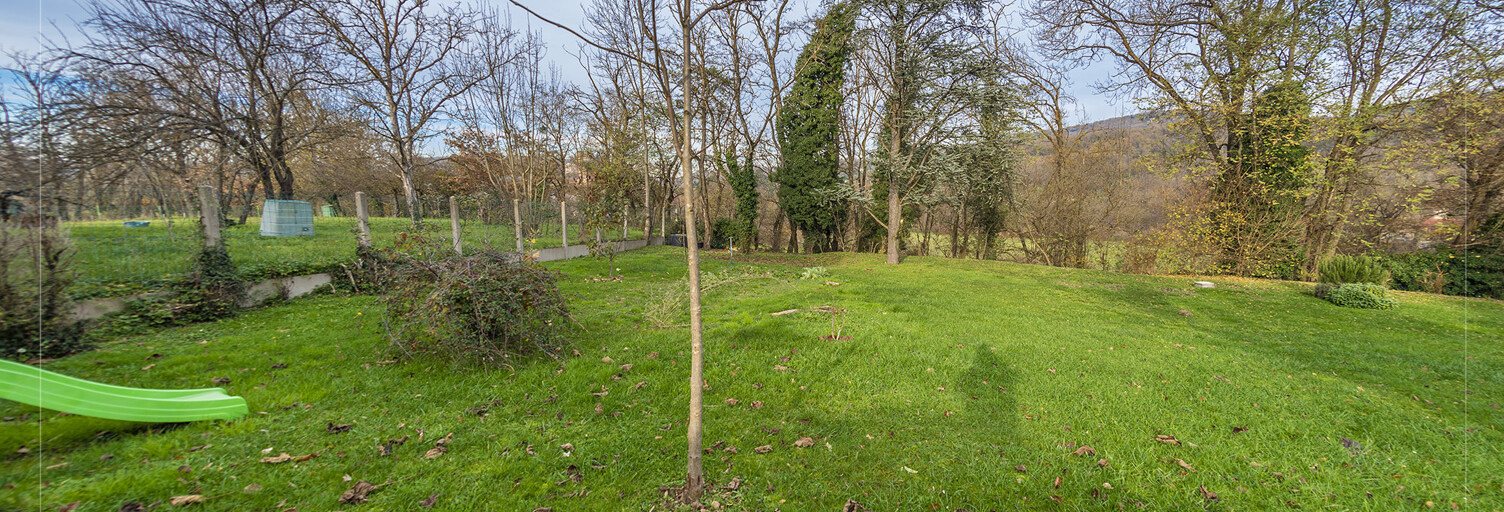 Terrain  650 m² à vendre à Châtillon (69380)