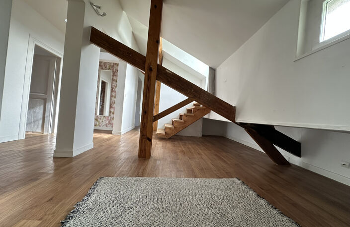 Appartement sous les toits avec une très belle terrasse — photo 5