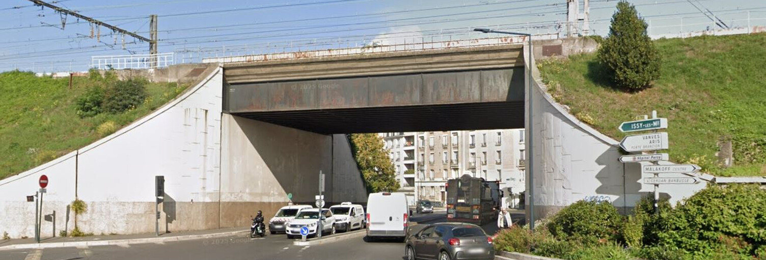 Garage  112 m² à vendre à Issy-les-Moulineaux (92130)