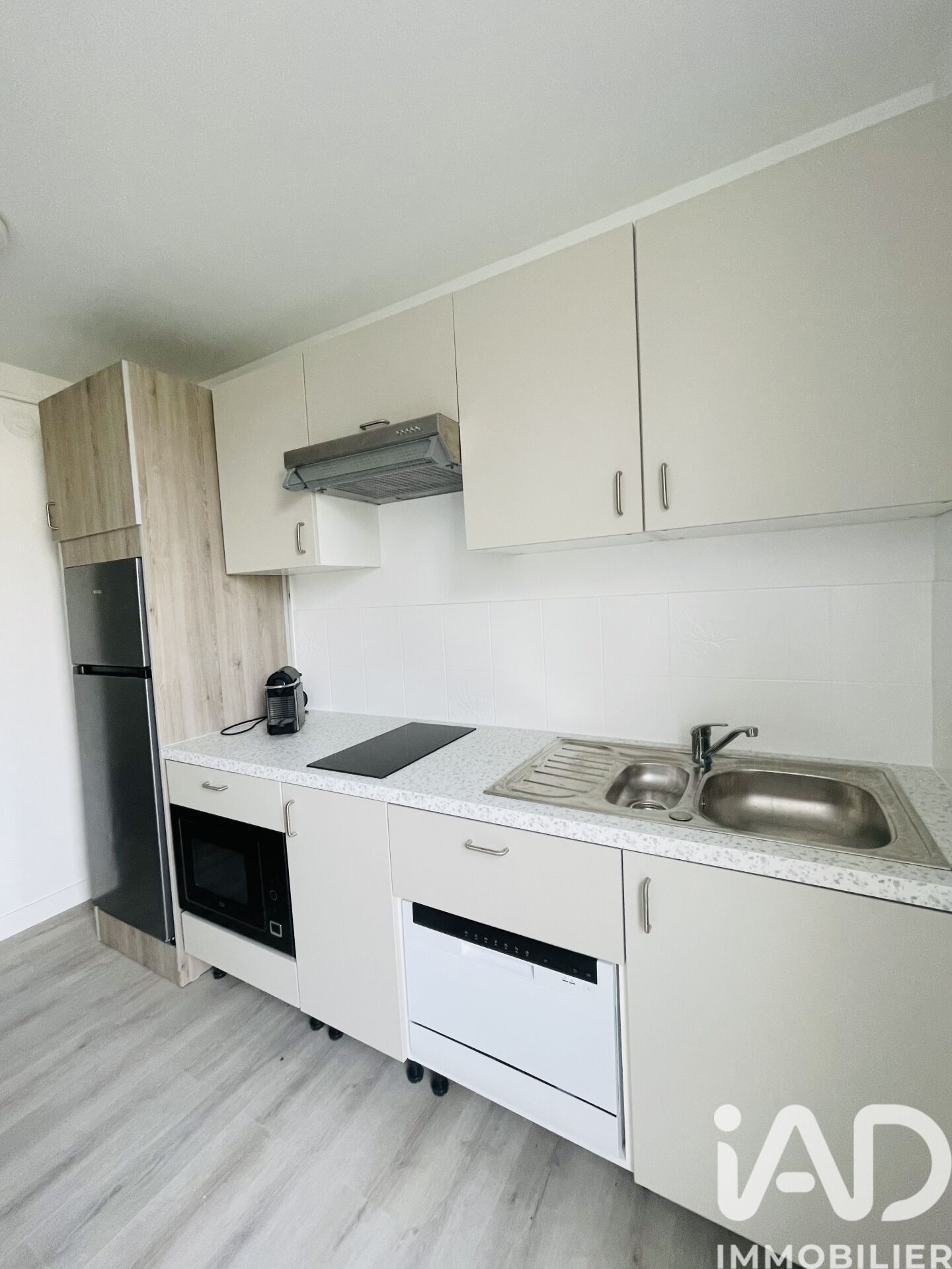 Vente Appartement 1 pièce - Photo 2