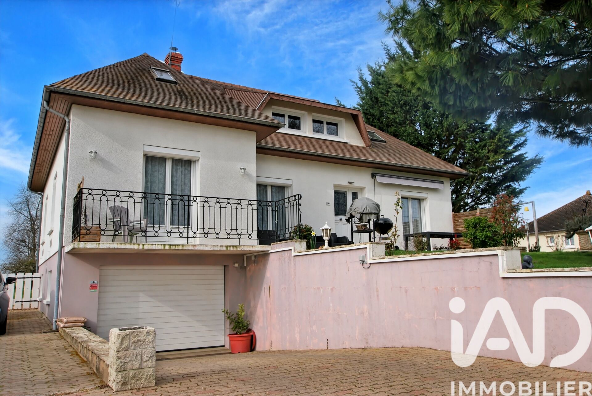 Beaulieu-Sur-Loire - 162m² - 6p. - 4ch.