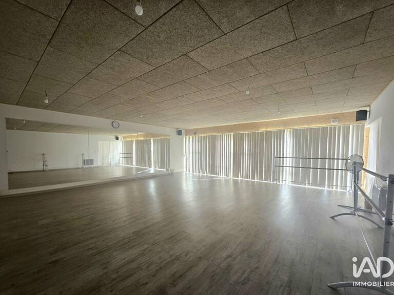 Vente Local d'activités 227 m&sup2; — photo 1