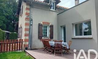 Maison 7 Pièces 151 m² à vendre à Saint-Hilaire-de-Voust (85120)