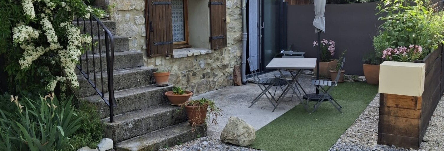 Maison 5 Pièces 61 m² à vendre à Montauban-sur-l'Ouvèze (26170)