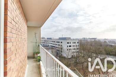 Appartement 3 pièces 242000 €
