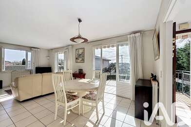 Maison 10 pièces 398000 €