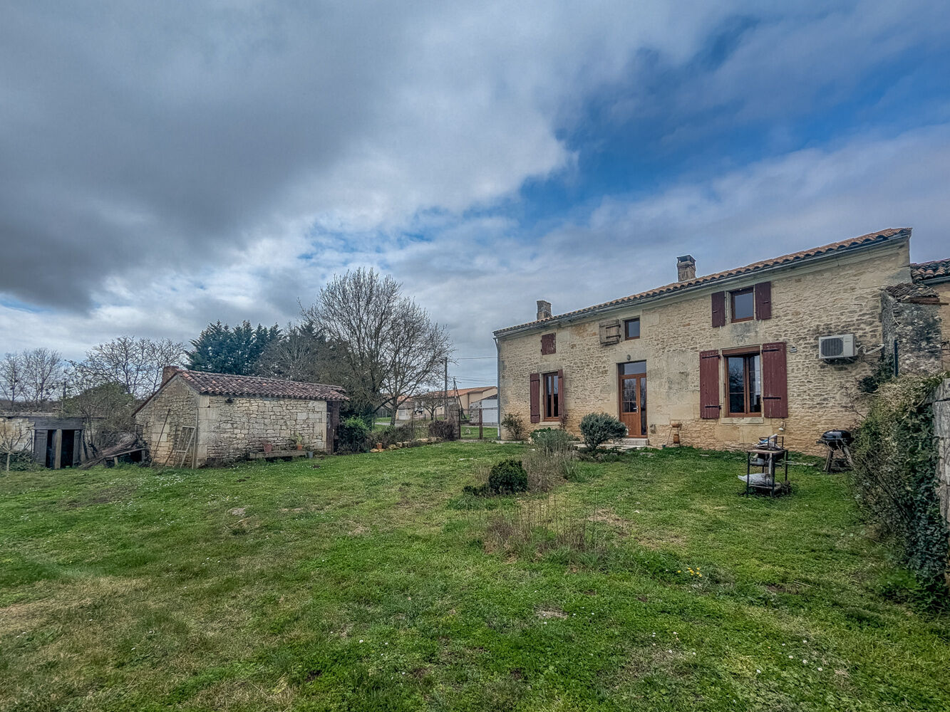 Villa / Maison  T3 à vendre Grandjean 17350