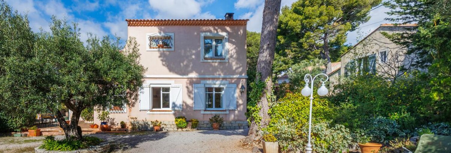 Maison 6 Pièces 132 m² à vendre à Cassis (13260)
