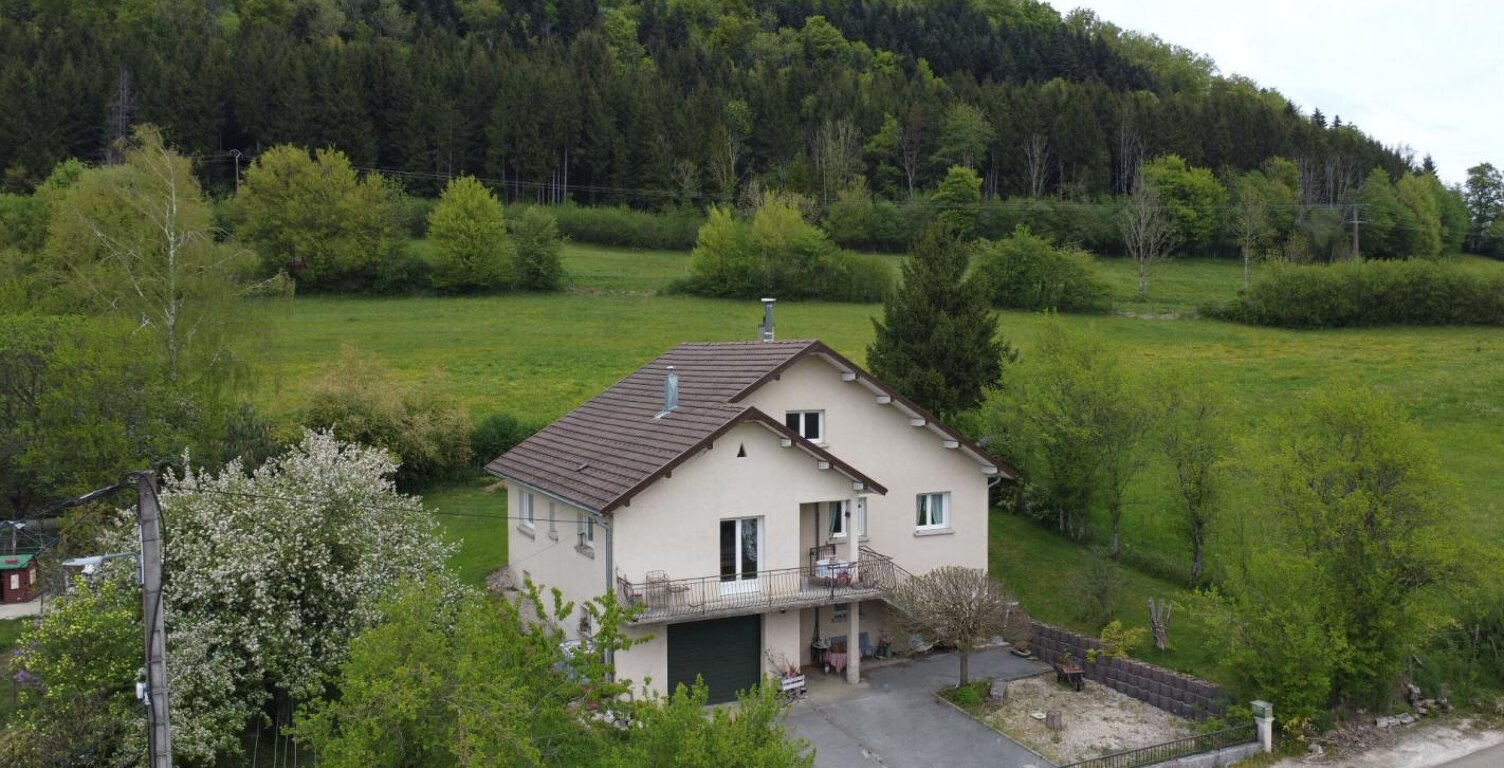 Maison  de 115m2 habitables sur terrain de 10 ares, au calme — photo 1
