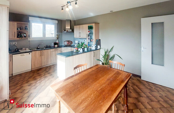 Maison  de 115m2 habitables sur terrain de 10 ares, au calme — photo 2