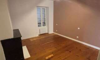 Maison 4 Pièces 95 m² à louer à Bourg (33710)