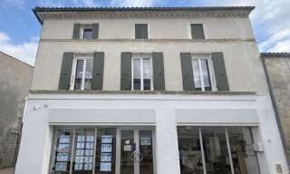 Immeuble  251 m² à vendre à Cozes (17120)