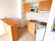 T2 35 m² AVEC BALCON, PISCINE ET UNE PLACE DE PARKING –  MONTPELLIER-CELLENEUVE — photo 2