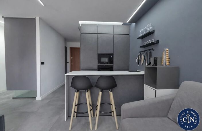 Studio rénové – Terrasse – Quartier Saint-Sylvestre — photo 4