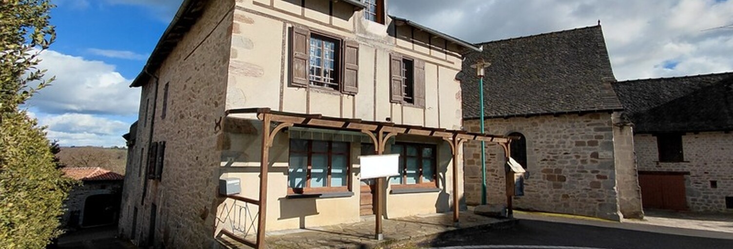 Maison 8 Pièces 220 m² à vendre à Puycapel (15340)