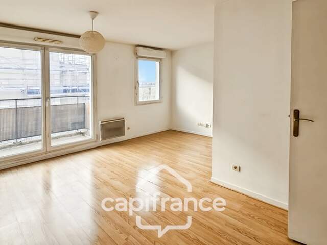 Résidence avec ascenseur-2 pièces- Lumineux-1 stationnement — photo du bien