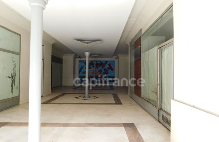 Dpt Meurthe et Moselle (54), à louer NANCY Local commercial 2 000 m² — photo 4