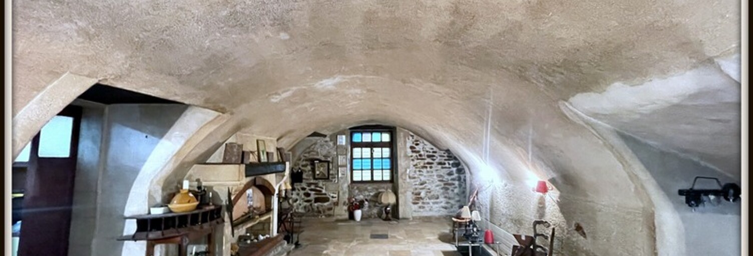 Maison 13 Pièces 353 m² à vendre à Tavel (30126)