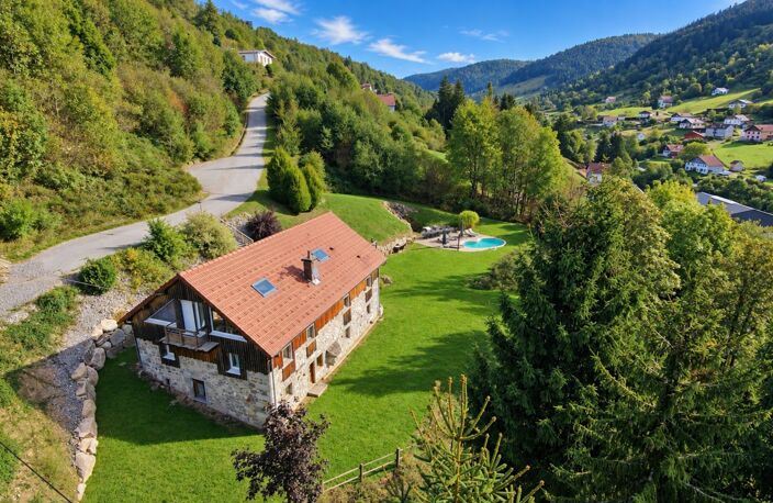 Dpt Vosges (88), à vendre LA BRESSE gite en pierre P9 de 284,15 m² - Terrain de 3 700 m² — photo 2