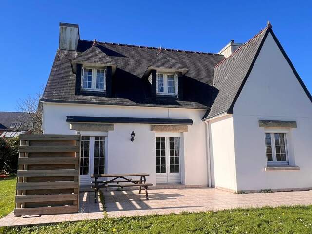 Maison de ville alliant confort et praticité — photo du bien
