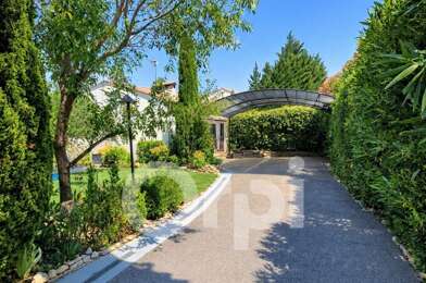 Maison 10 pièces 838000 €