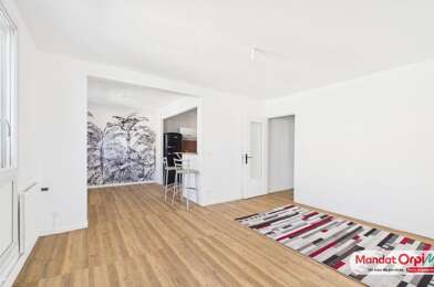 Appartement 3 pièces 240750 €