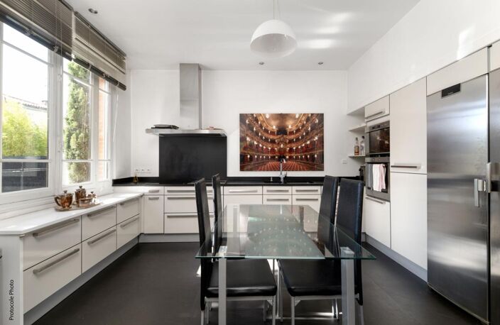 Roseraie Argoulets belle Maison familiale T5 170 m² avec jardin Piscine et Garage — photo 4