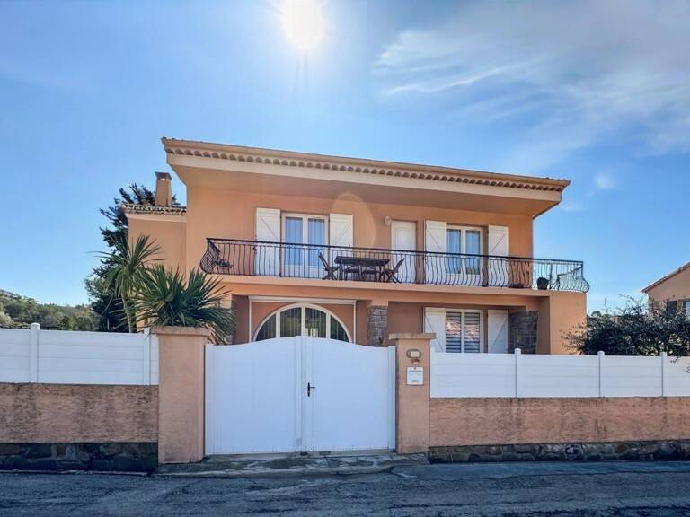 SAINT-RAPHAËL – Maison  avec piscine composée de deux logements indépendants — photo 1
