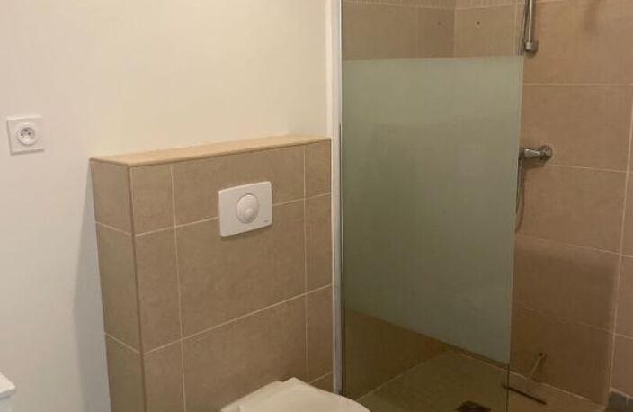Appartement T3 - 66 M² Rez de jardin aux portes de Saint-Florent — photo 5