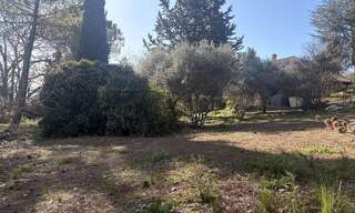 Terrain  1013 m² à vendre à Pierrevert (04860)