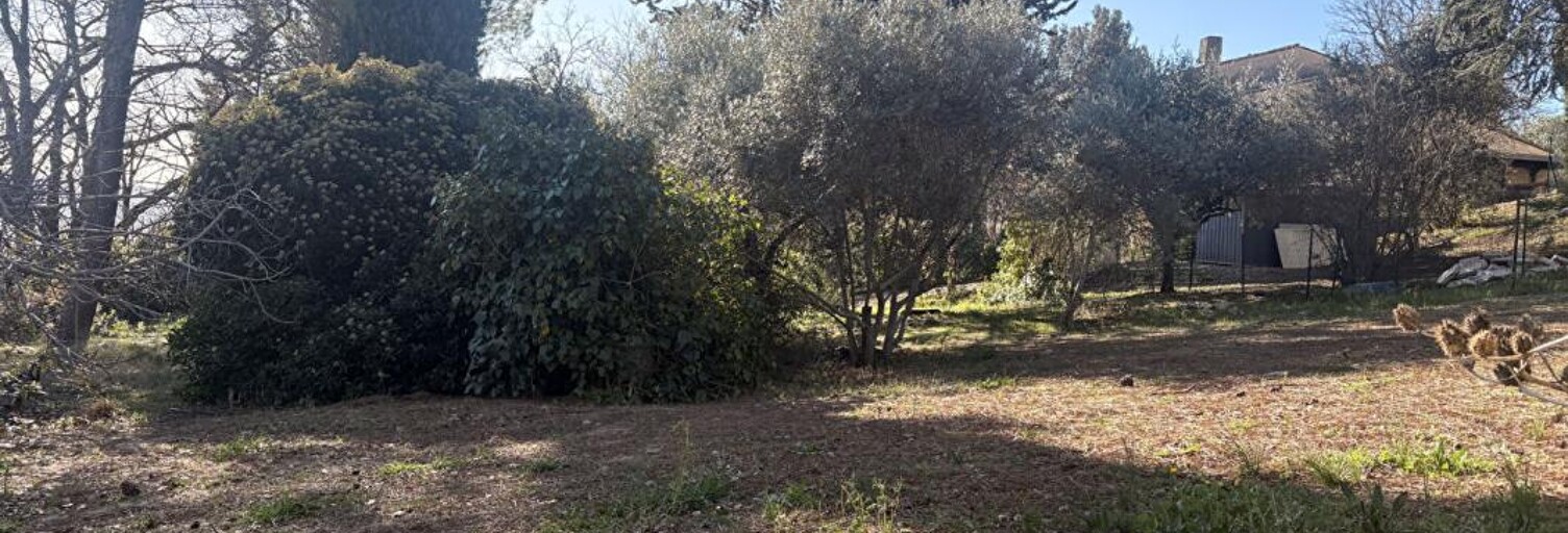 Terrain  1013 m² à vendre à Pierrevert (04860)