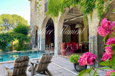 Maison 16 pièces 975000 €