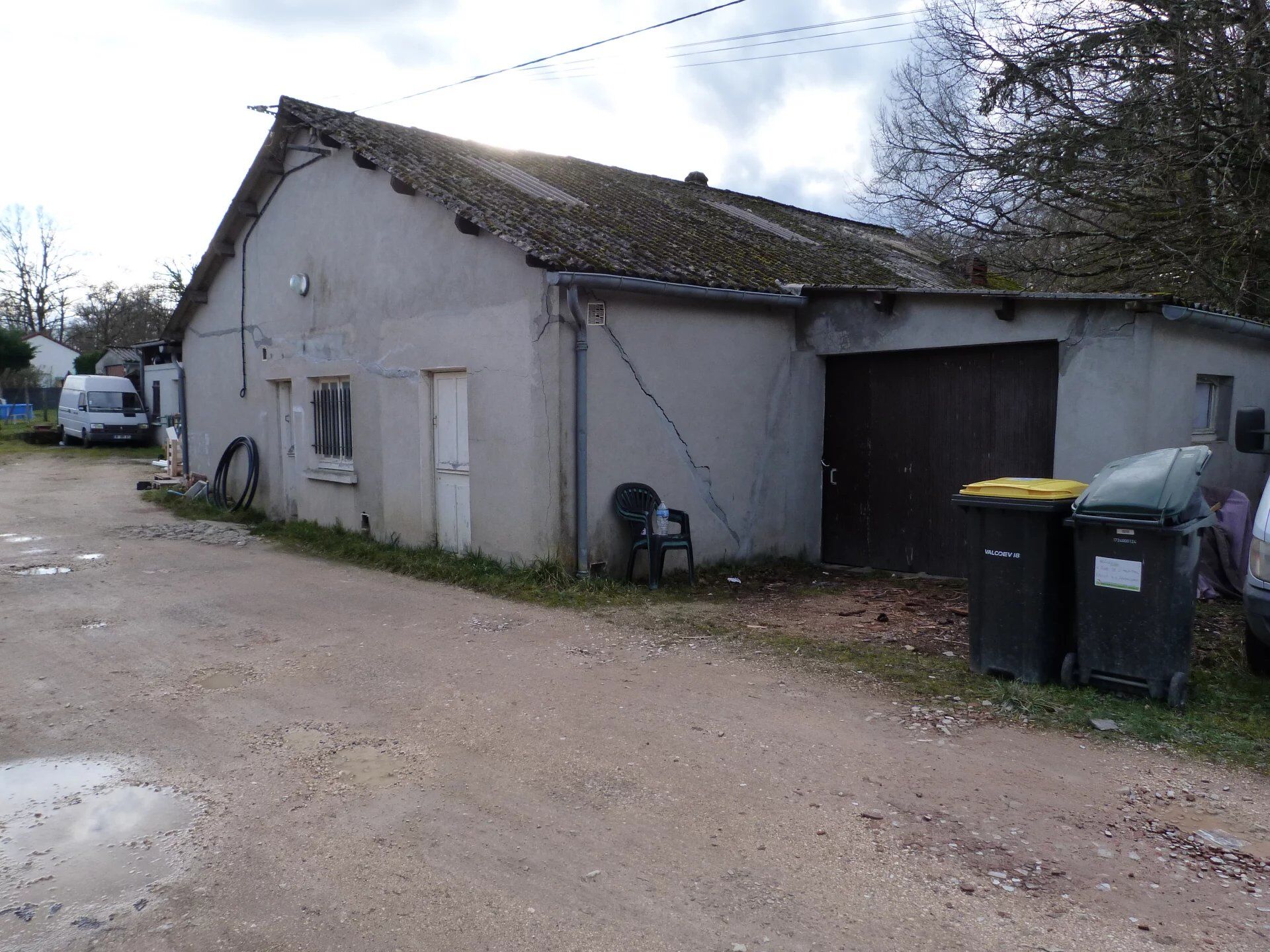 Vente Local industriel à Neuvy-sur-Barangeon · 29 900 €