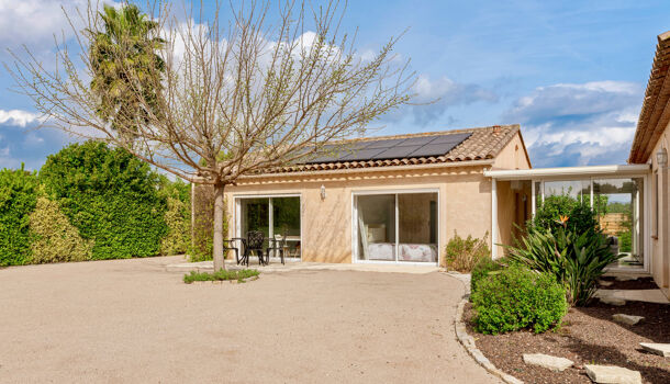 Villa / Maison 9 pièces  à vendre Crau (La) 83260