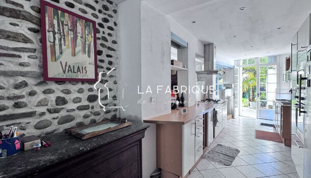 Villa / Maison 8 pièces  à vendre Jurançon 64110