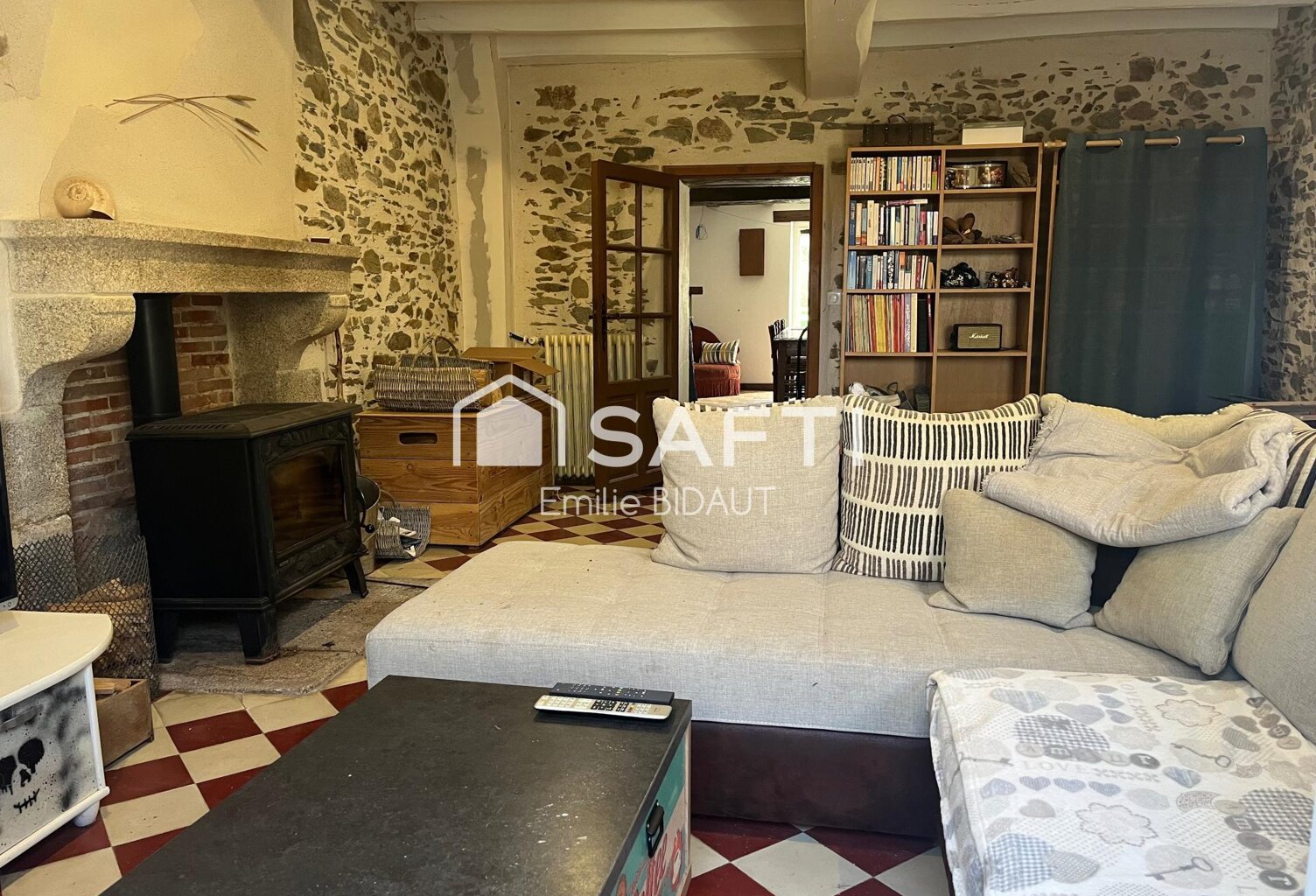 Maison de caractère en pierre  Montaigu-Vendée  Habitation divisible — photo 1