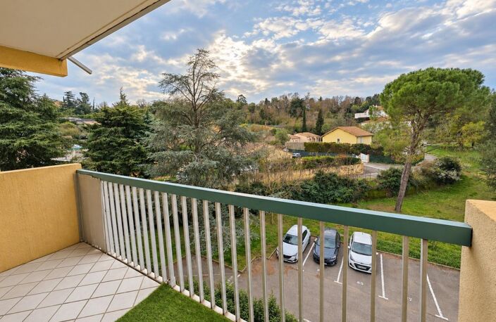 T4 lumineux, 3 chambres, balcon et parking — photo 4