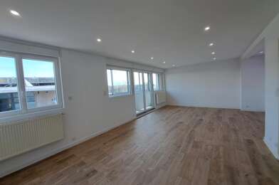 Appartement 4 pièces 242050 €