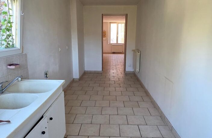 Maison familiale de 176m² à proximité du centre ville avec jardin — photo 4
