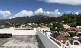 Immeuble  373 m² à vendre à Saint-Pierre (97250)