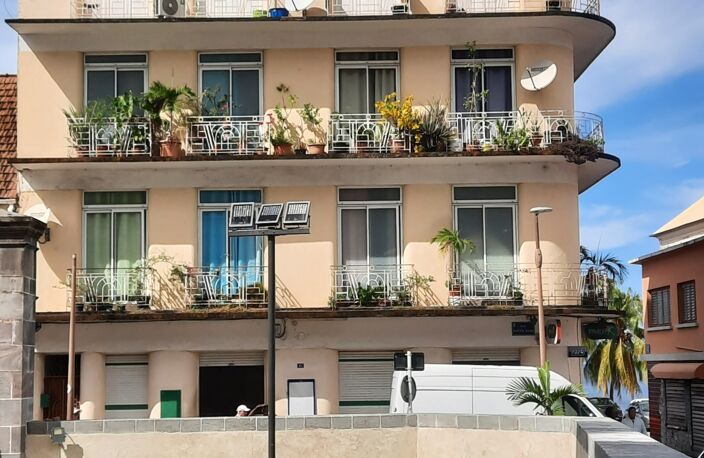 Vente Immeuble 373 m&sup2; — photo 2