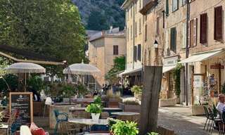 Commerce  160 m² à vendre à La Garde-Freinet (83680)